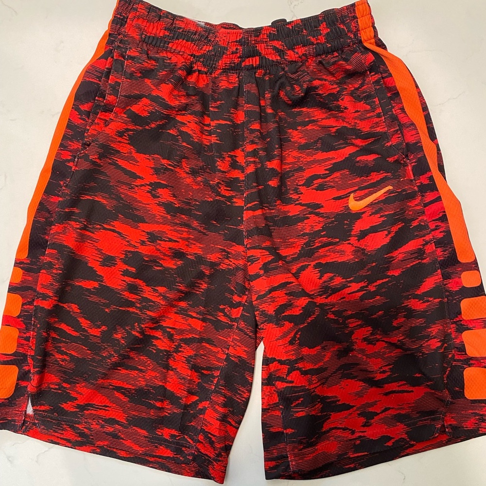 Nike Dri-Fit Shorts - Boys XL
